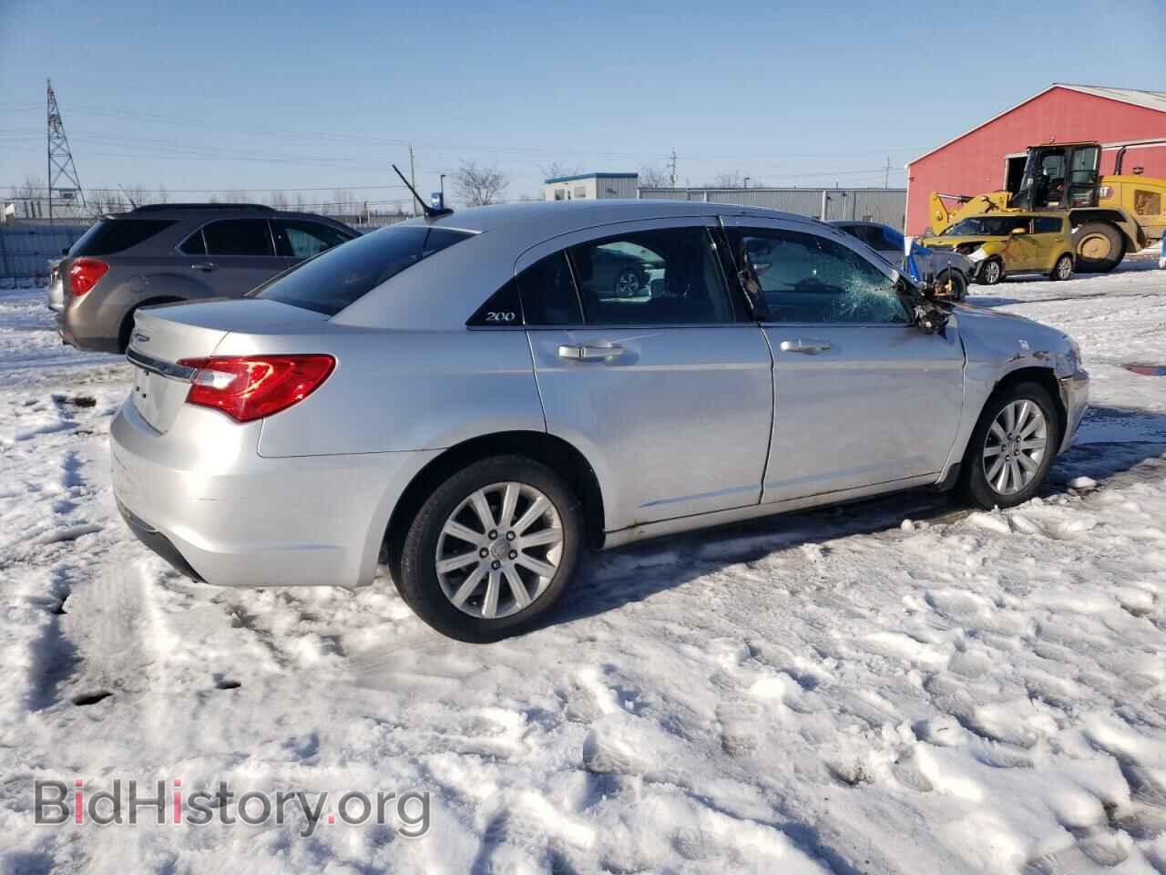 2011 CHRYSLER 200 - VIN: 1C3BC1FB1BN617366 - Фото 3