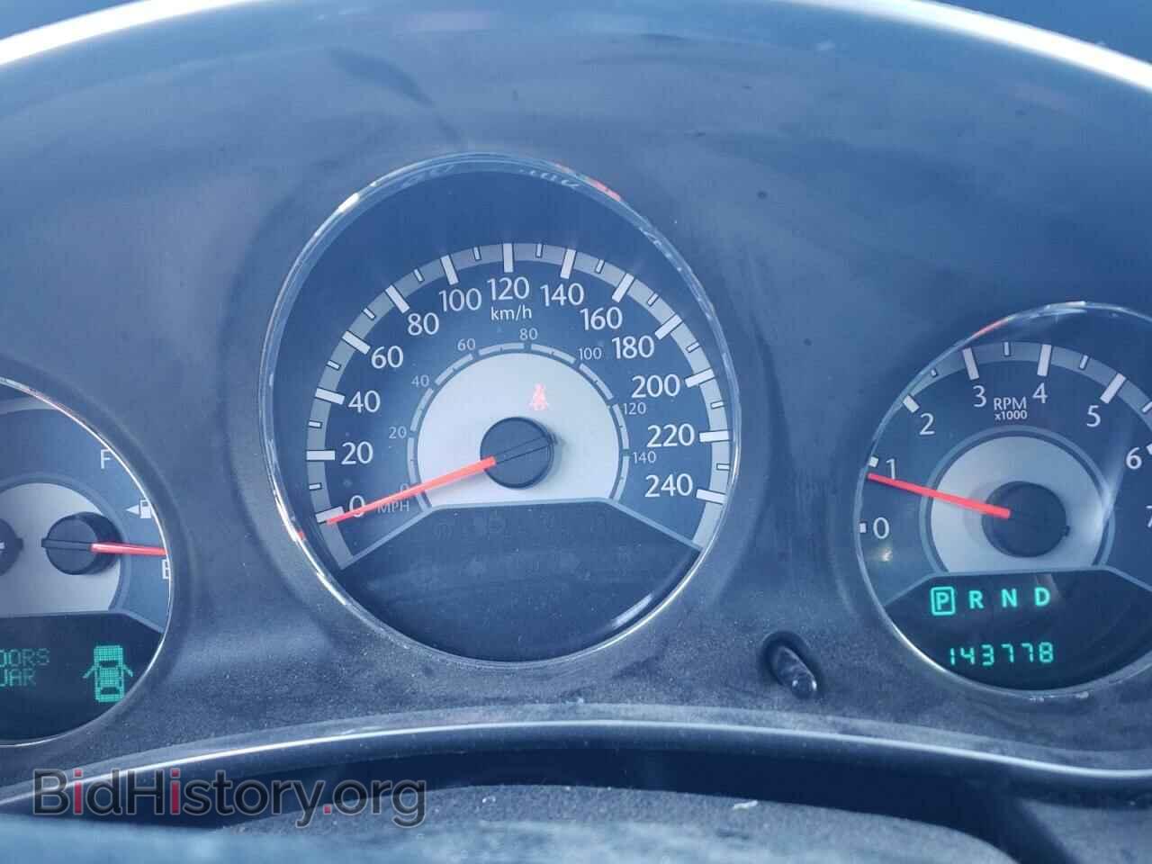 2011 CHRYSLER 200 - VIN: 1C3BC1FB1BN617366 - Фото 9