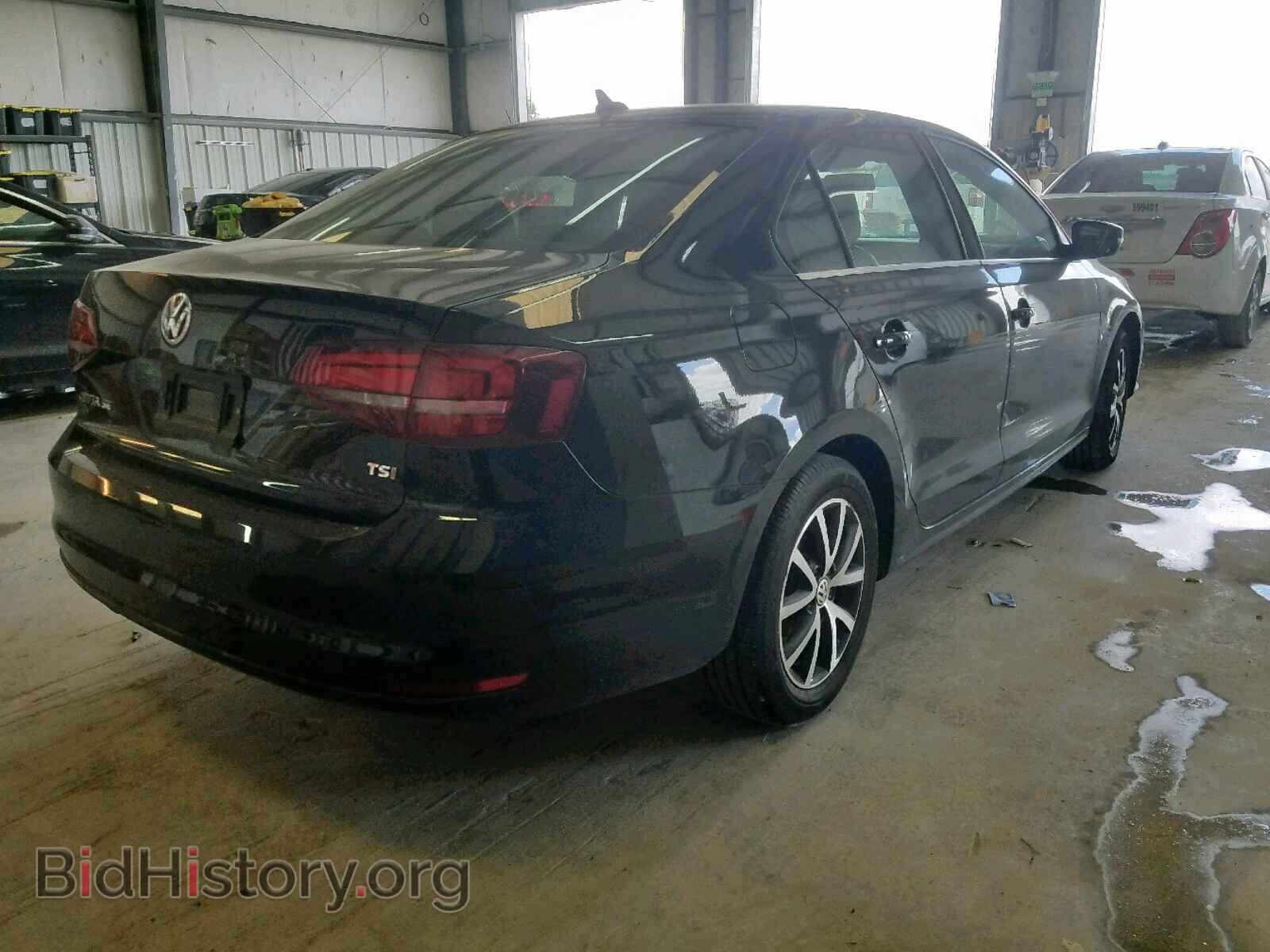 2018 VOLKSWAGEN JETTA - VIN: 3VWDB7AJ3JM230106 - Фото 4
