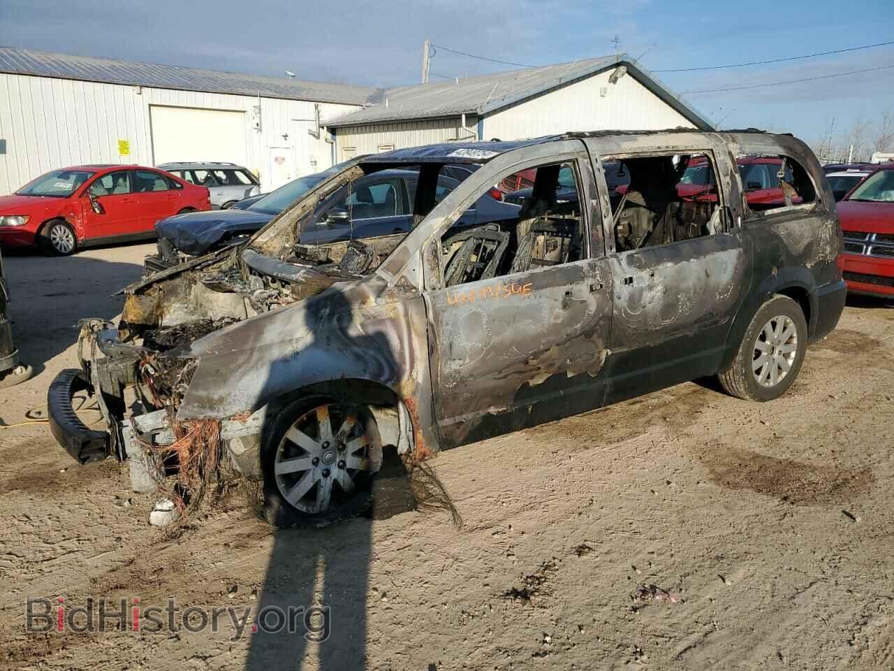 Photo 2A4RR8DG6BR656418 - CHRYSLER MINIVAN 2011