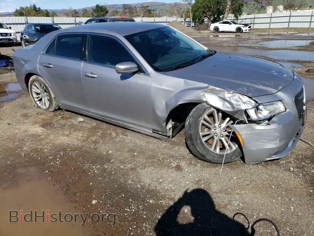 2017 CHRYSLER 300 - VIN: 2C3CCAAG7HH552290 - Фото 4
