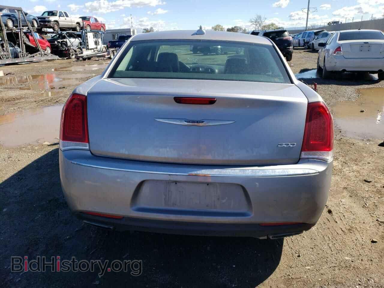 2017 CHRYSLER 300 - VIN: 2C3CCAAG7HH552290 - Фото 6