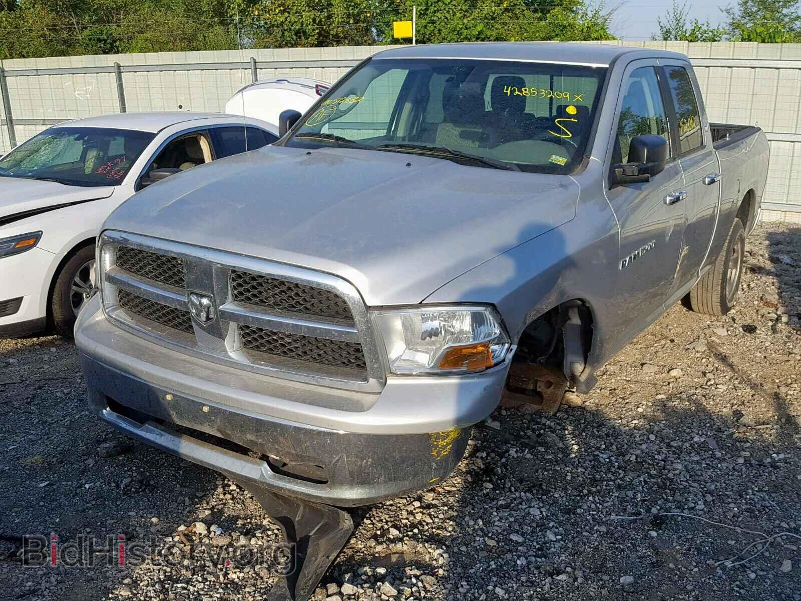 2011 DODGE RAM 1500 - VIN: 1D7RV1GP4BS512682 - Фото 2