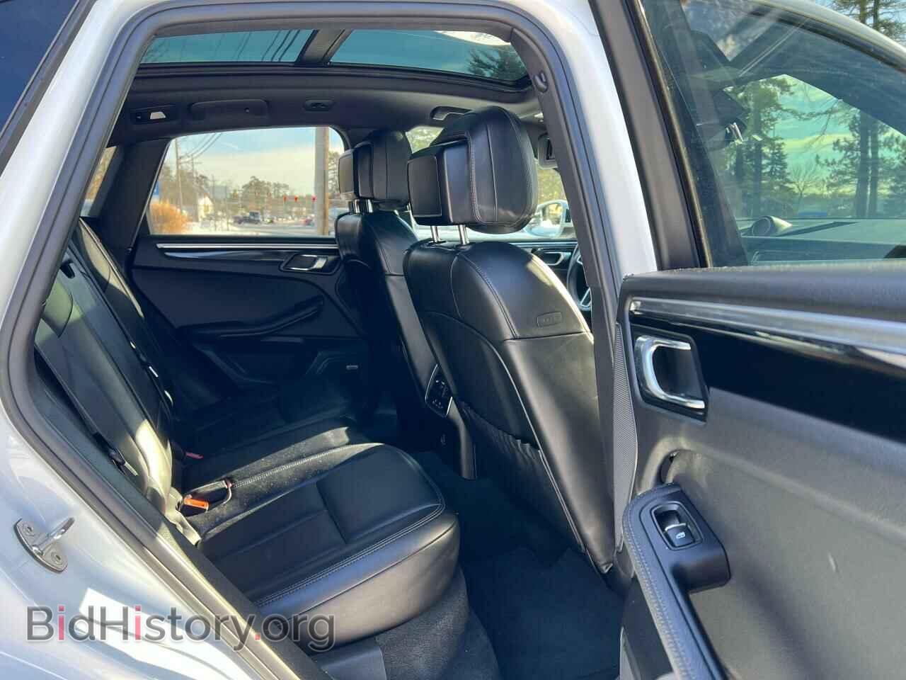 2017 PORSCHE MACAN - VIN: WP1AA2A53HLB82230 - Photo 6