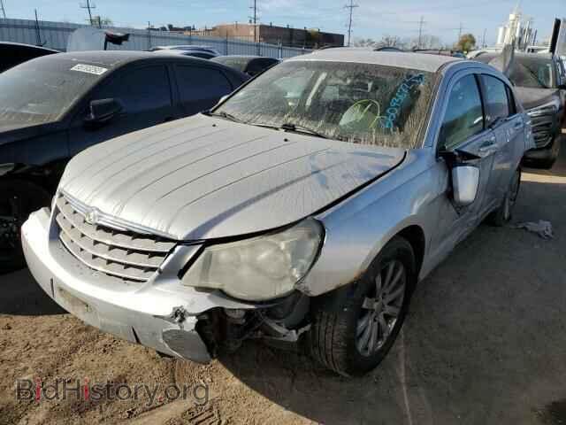 2010 CHRYSLER SEBRING - VIN: 1C3CC5FB5AN212833 - Фото 2