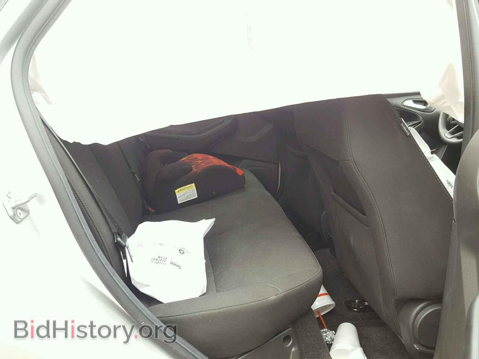 2017 FORD FOCUS - VIN: 1FADP3F21HL263444 - Photo 6