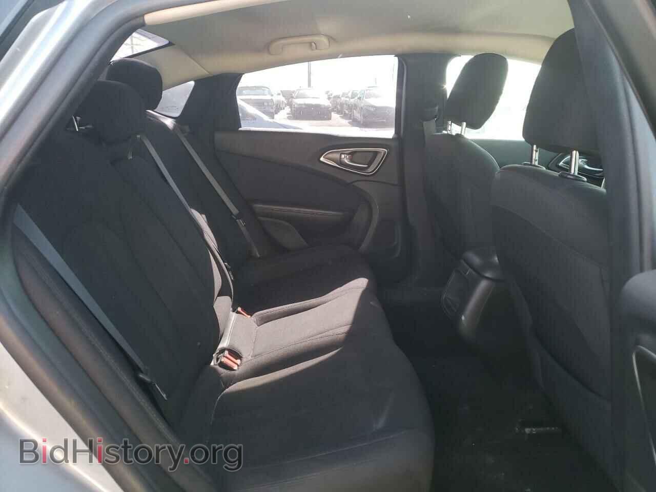 2016 CHRYSLER 200 - VIN: 1C3CCCAB2GN175860 - Фото 6