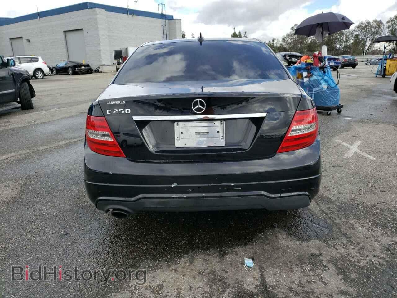 2012 MERCEDES-BENZ C-CLASS - VIN: WDDGF4HB0CR237796 - Фото 6