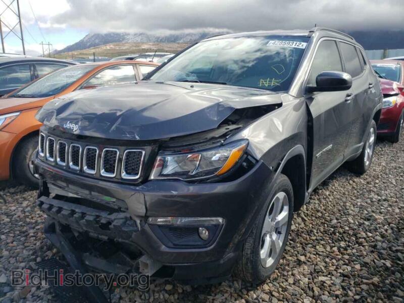 2021 Jeep COMPASS (VIN 3C4NJDBBXMT529697) — photo 2 of 10