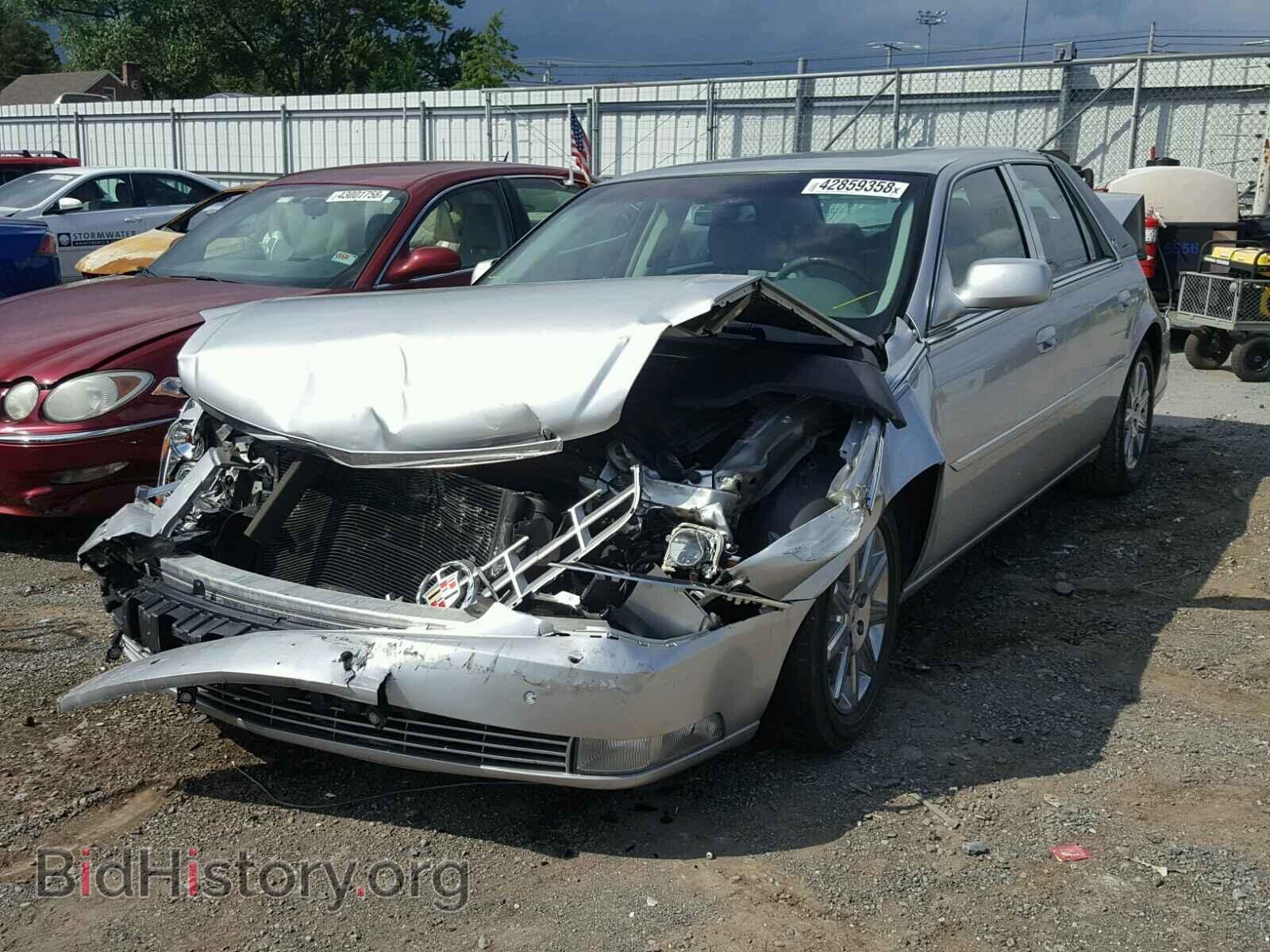 2011 CADILLAC DTS - VIN: 1G6KH5E64BU139705 - Фото 2