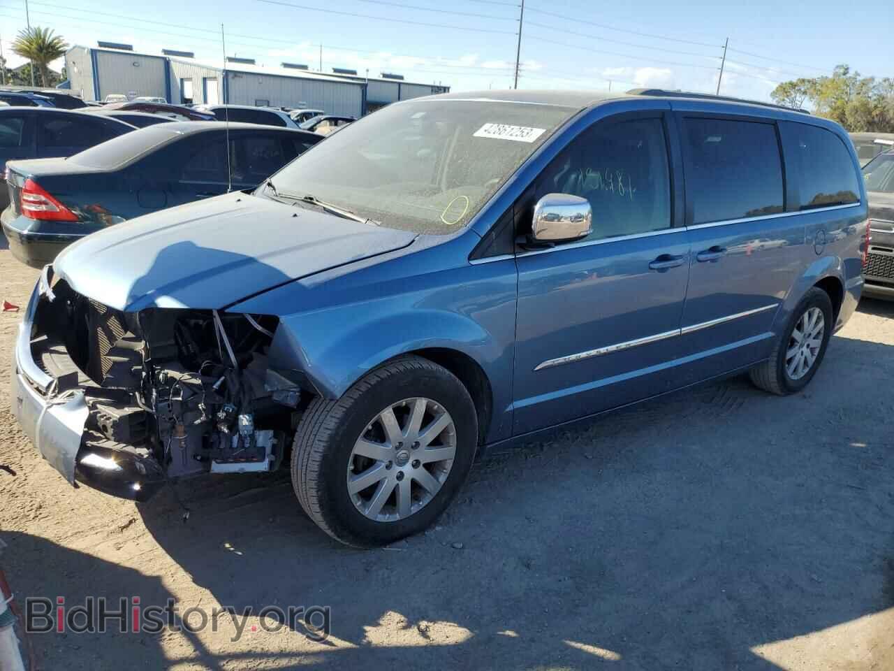 Photo 2A4RR8DG9BR746839 - CHRYSLER MINIVAN 2011
