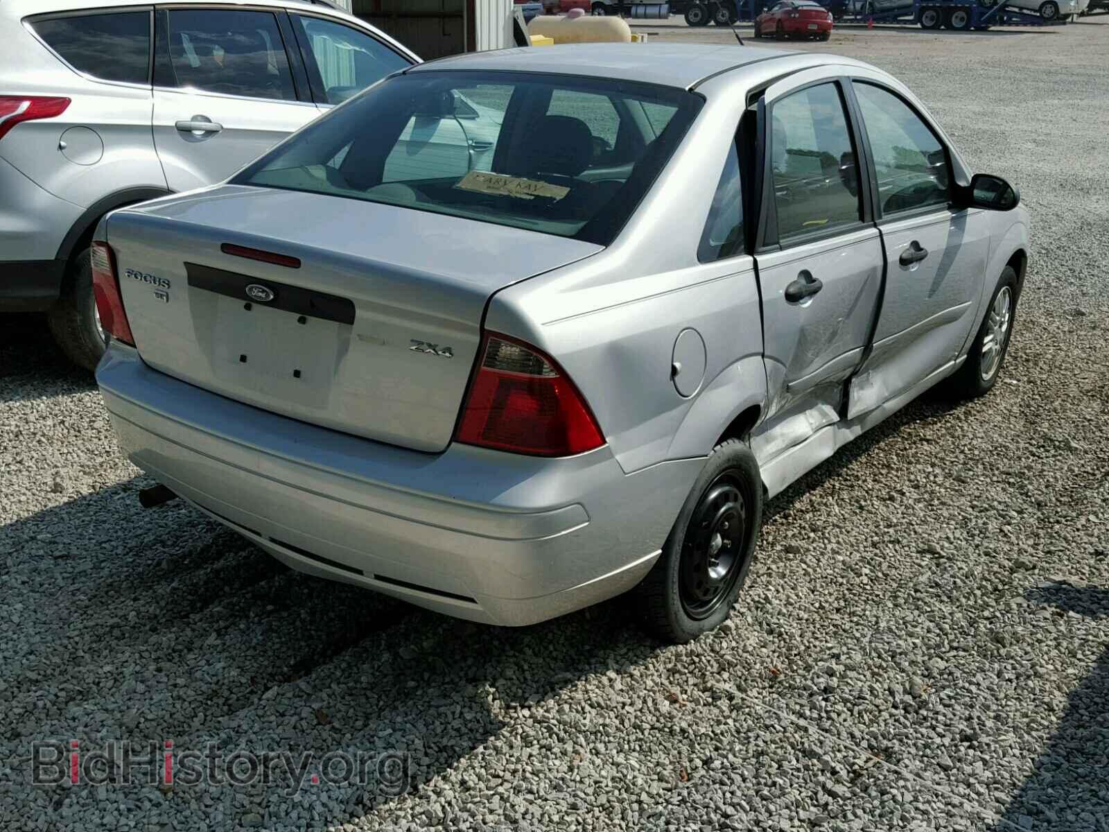 2005 FORD FOCUS - VIN: 1FAFP34N15W224532 - Фото 4
