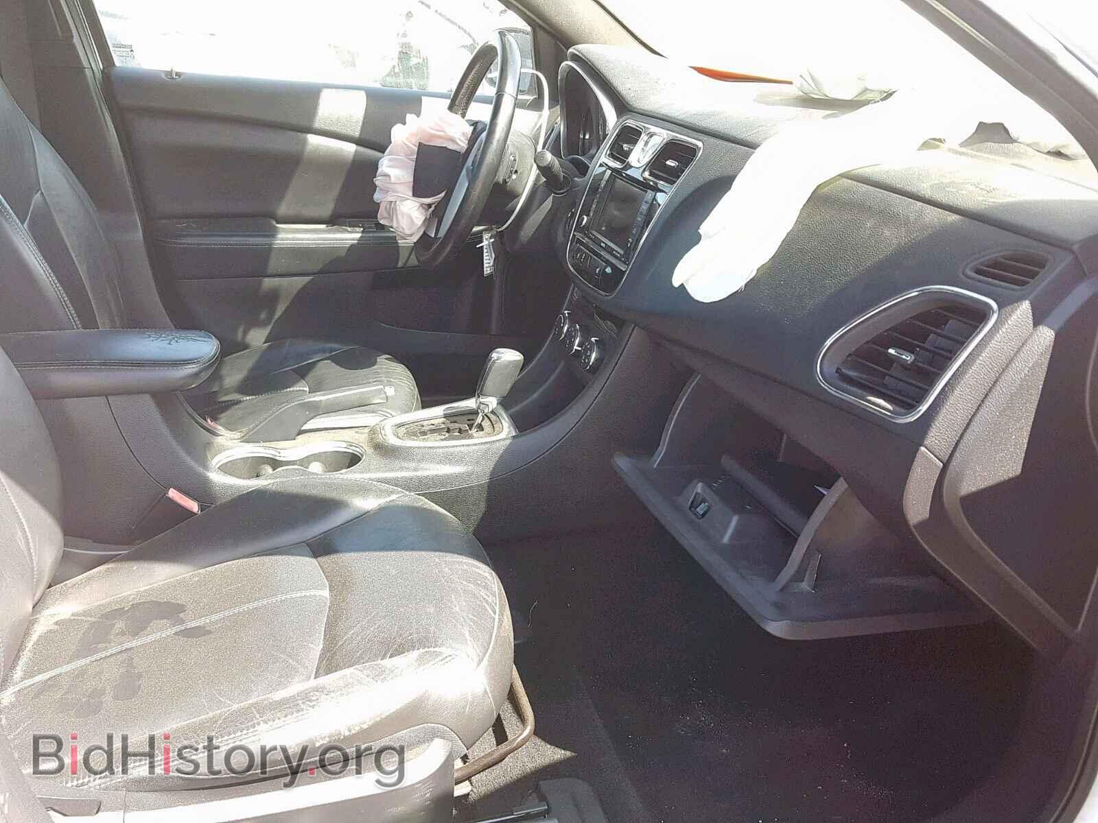 2011 CHRYSLER 200 - VIN: 1C3BC2FG2BN619175 - Фото 5