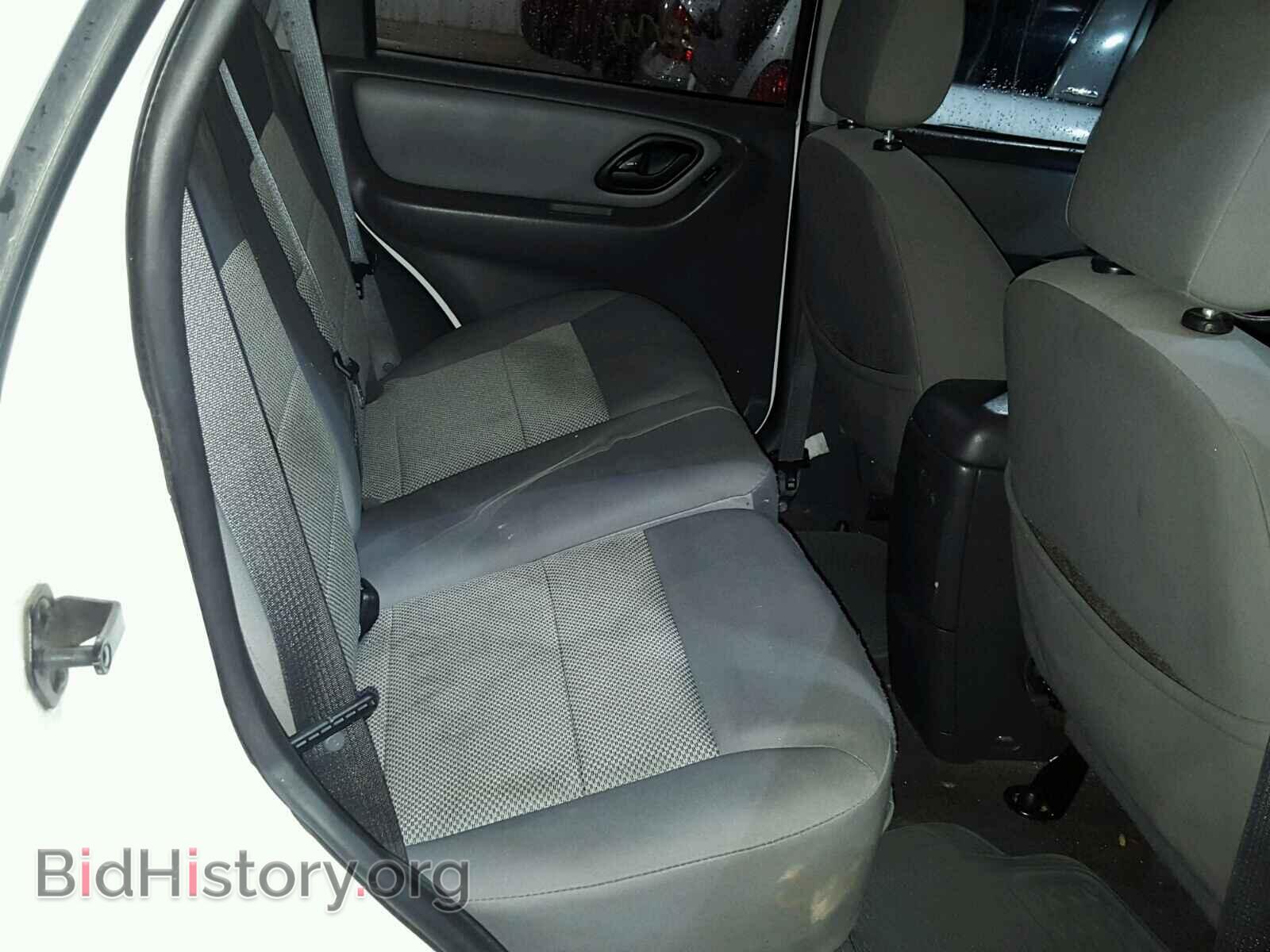 2007 FORD ESCAPE - VIN: 1FMCU93157KB19893 - Фото 6