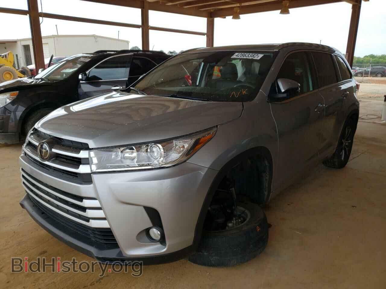 2018 TOYOTA HIGHLANDER - VIN: 5TDKZRFH1JS548345 - Фото 2