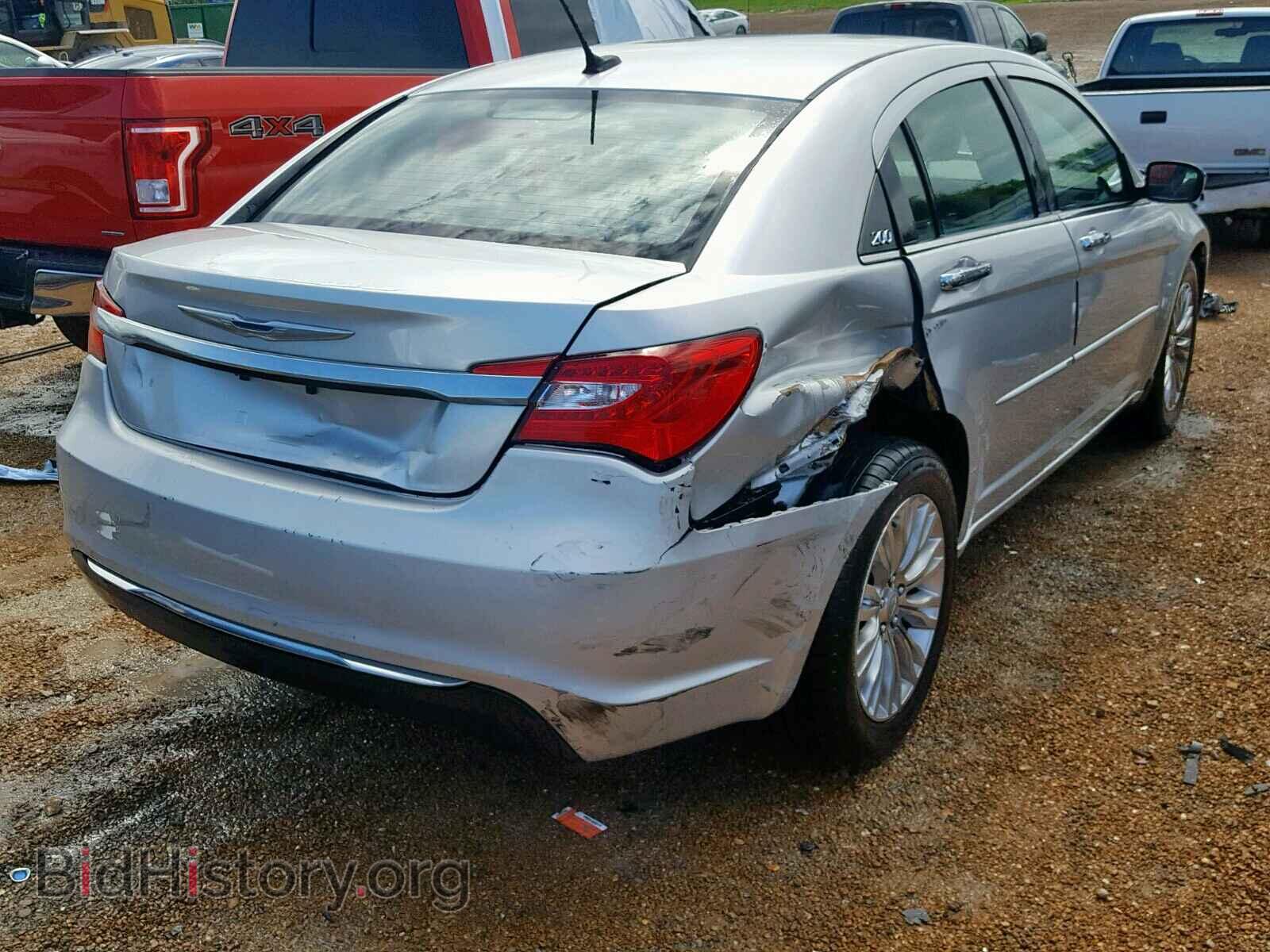 2012 CHRYSLER 200 - VIN: 1C3CCBCBXCN207634 - Фото 4