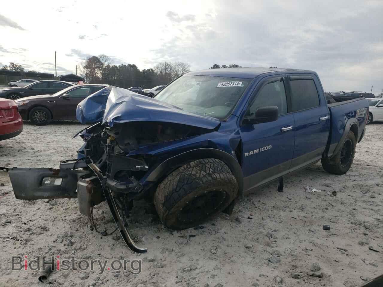 Photo 1D7RV1CT4BS618942 - DODGE All Models 2011