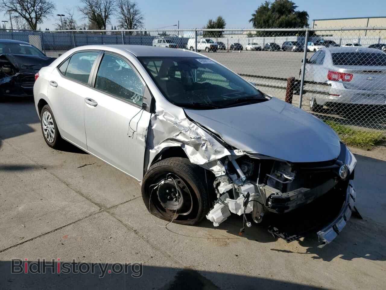 2017 TOYOTA COROLLA - VIN: 5YFBURHE2HP697125 - Photo 4