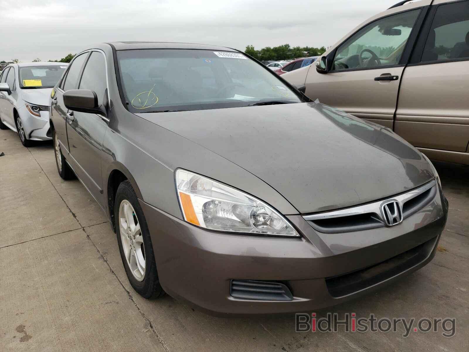 Photo 1HGCM56816A047750 - HONDA ACCORD 2006