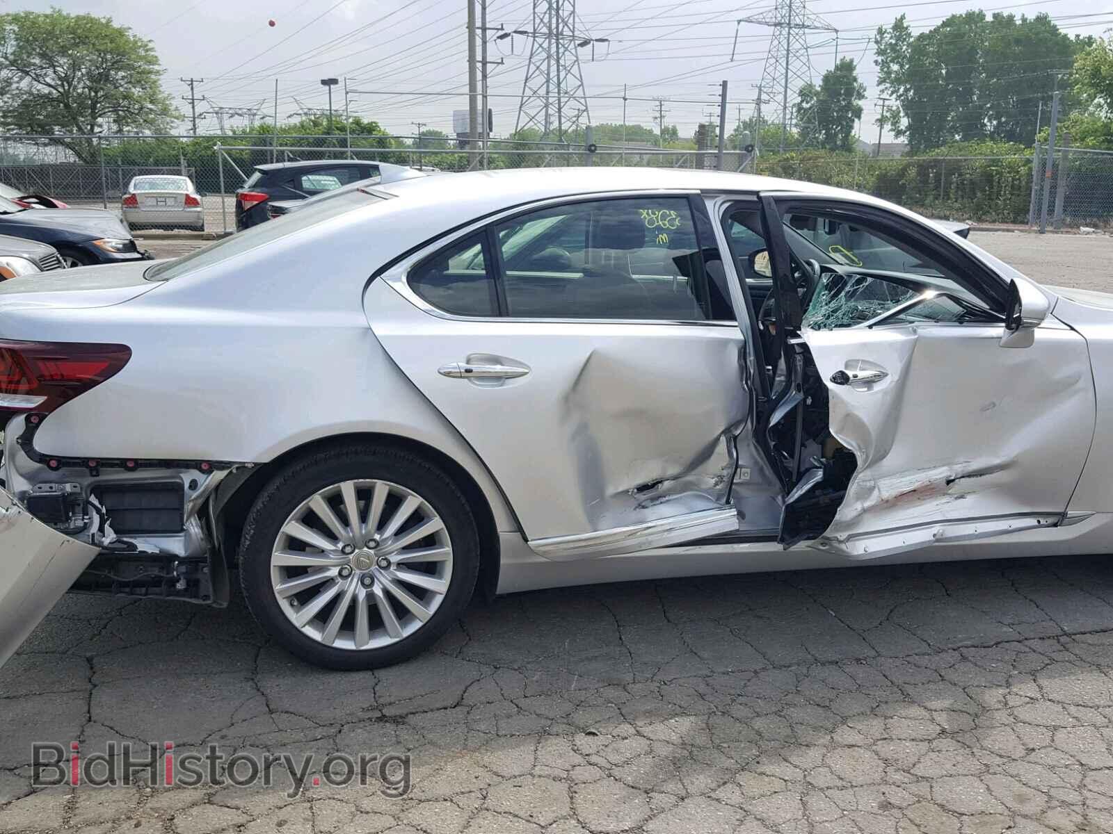 2017 LEXUS LS460 - VIN: JTHCL5EF9H5028262 - Фото 9