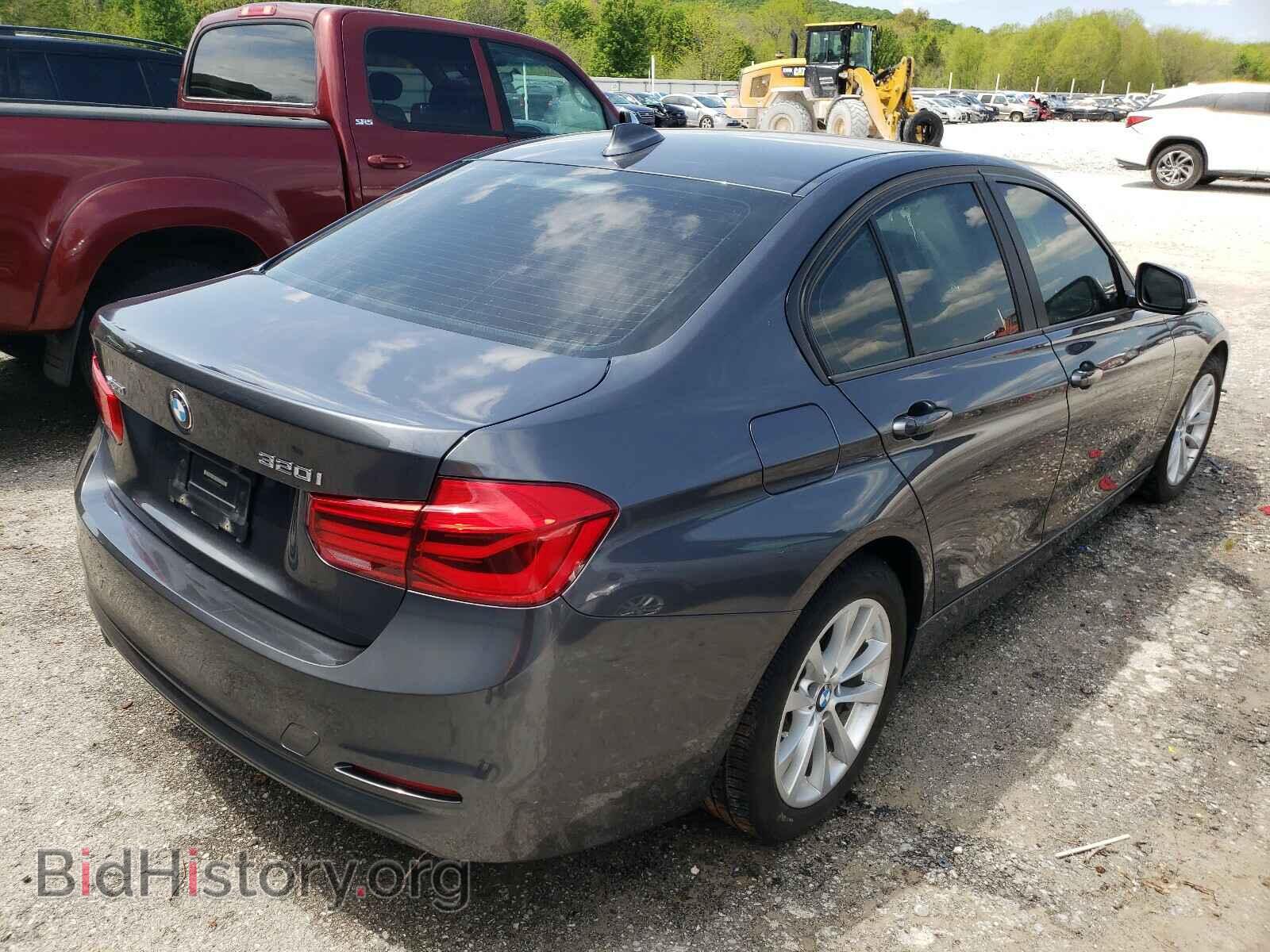 2016 BMW 3 SERIES - VIN: WBA8E5G52GNU20145 - Photo 4