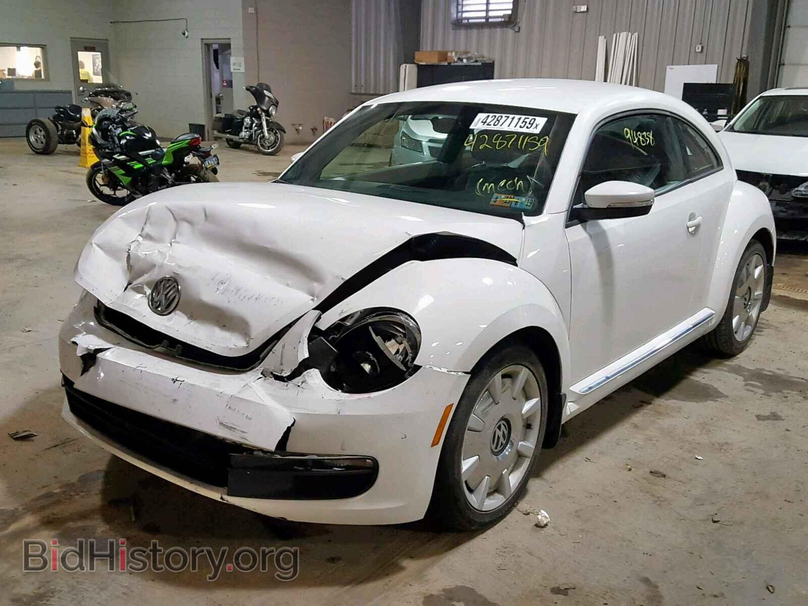 2012 VOLKSWAGEN BEETLE - VIN: 3VWJP7AT1CM625944 - Фото 2