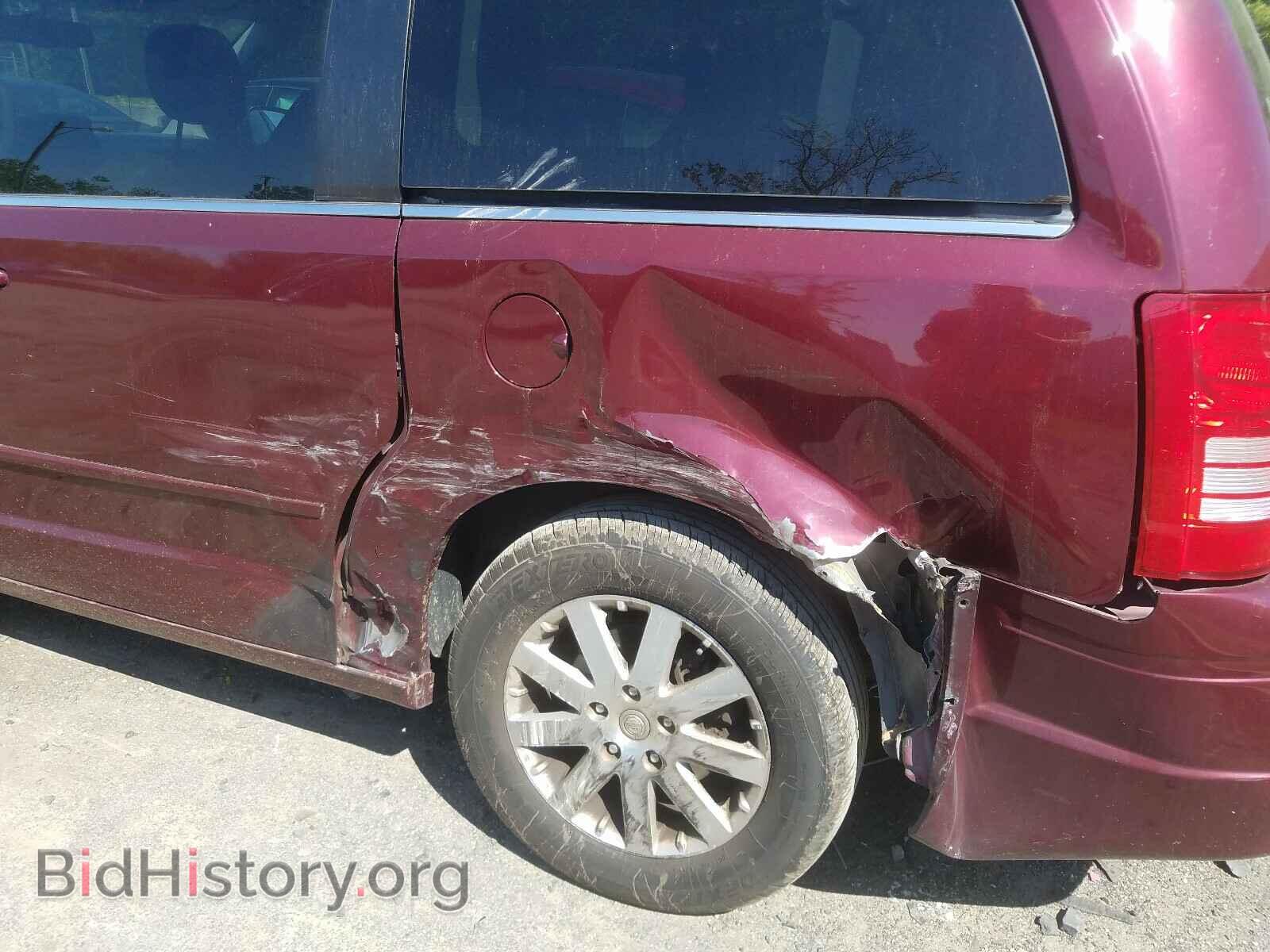 2008 CHRYSLER MINIVAN - VIN: 2A8HR54P68R655786 - Фото 9