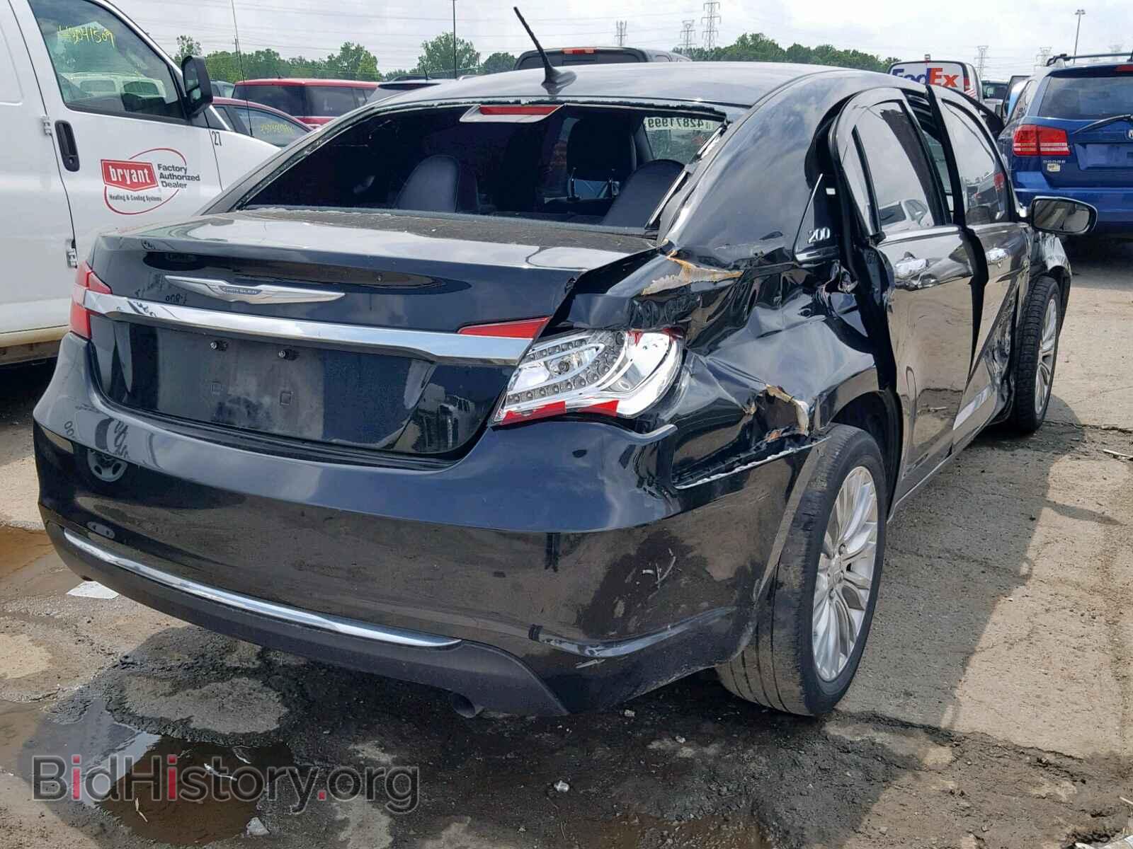2012 CHRYSLER 200 - VIN: 1C3CCBCB0CN303952 - Фото 4