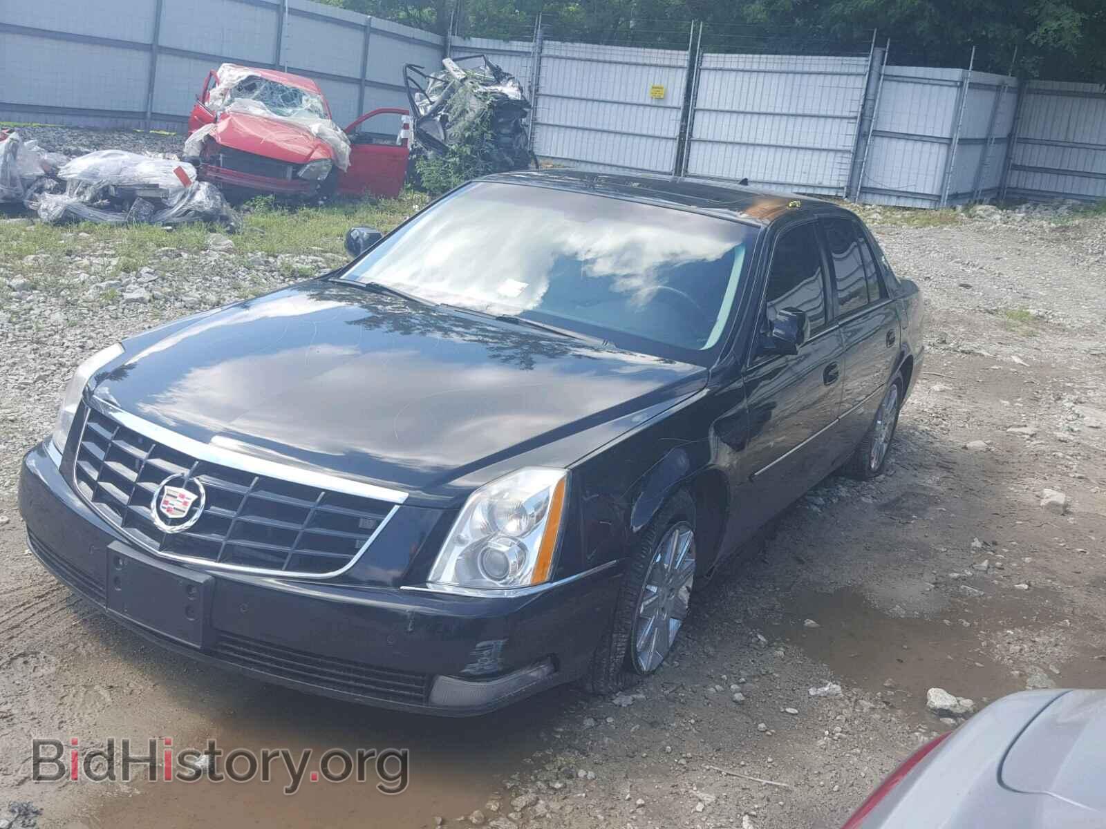 2011 CADILLAC DTS - VIN: 1G6KH5E64BU101164 - Фото 2