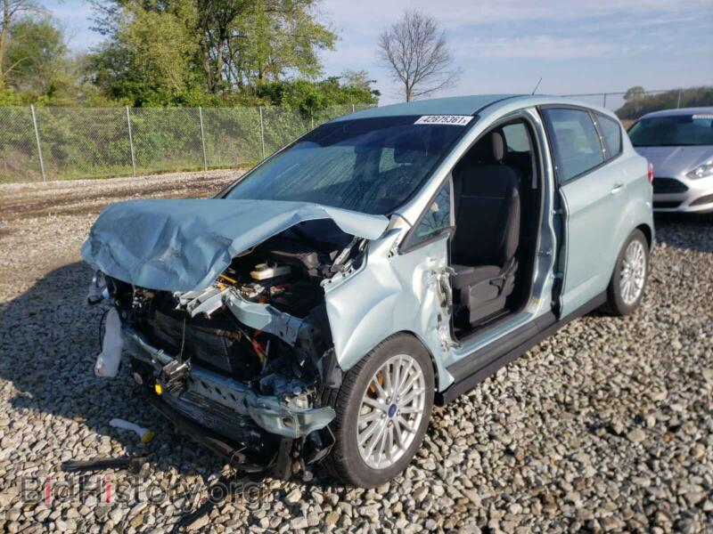 2013 Ford CMAX (VIN 1FADP5AU8DL536961) — фото 2 из 10