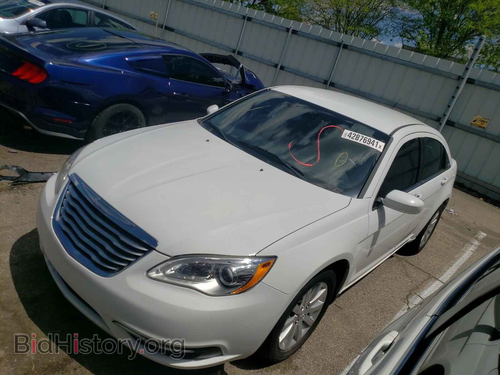 2013 CHRYSLER 200 - VIN: 1C3CCBBB9DN545769 - Фото 2