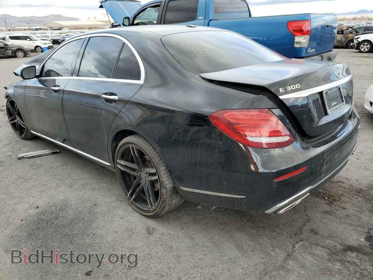 2017 MERCEDES-BENZ E-CLASS - VIN: WDDZF4JB4HA099382 - Фото 2