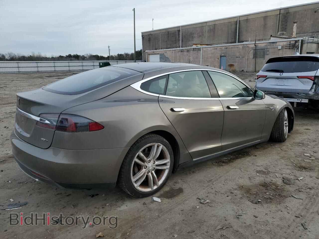 2015 TESLA MODEL S - VIN: 5YJSA1V25FF099690 - Фото 3