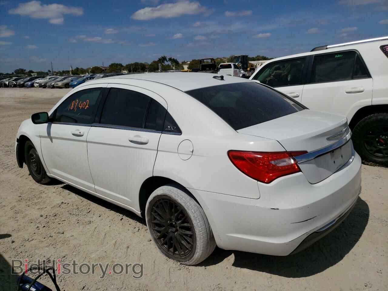 2012 CHRYSLER 200 - VIN: 1C3CCBAB9CN159711 - Фото 2