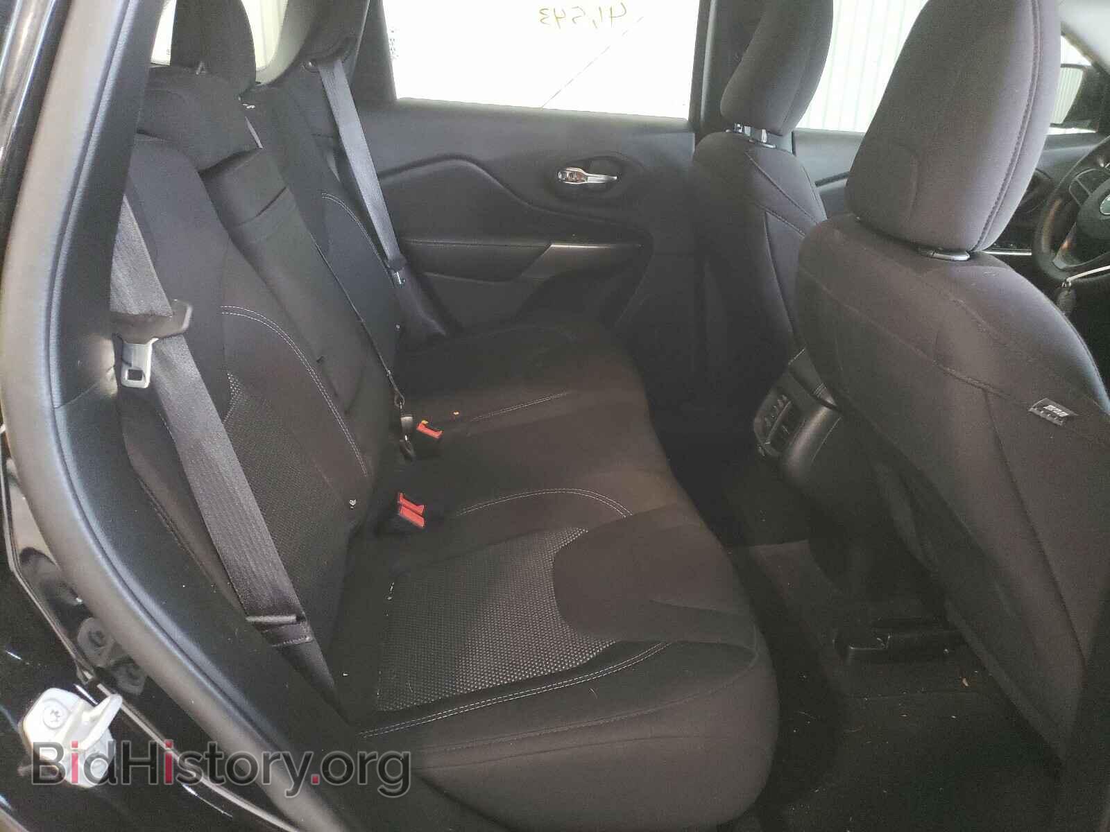 2019 JEEP CHEROKEE - VIN: 1C4PJLCB2KD187313 - Фото 6