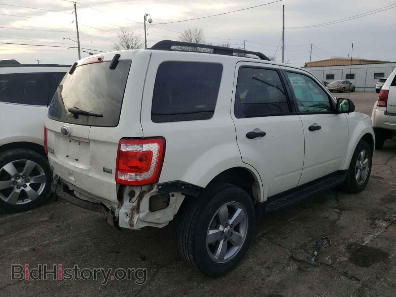 2011 FORD ESCAPE - VIN: 1FMCU0DG8BKA66274 - Фото 3