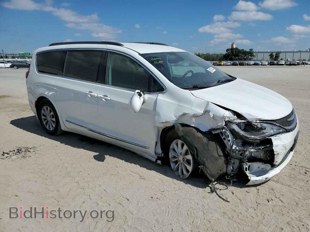2017 CHRYSLER PACIFICA - VIN: 2C4RC1BG3HR539714 - Photo 4