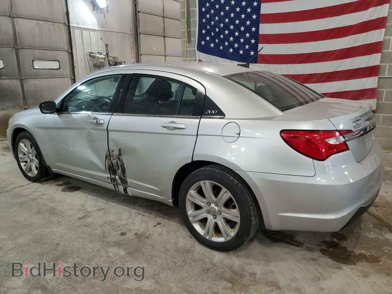 2012 CHRYSLER 200 - VIN: 1C3CCBBG3CN304493 - Фото 2