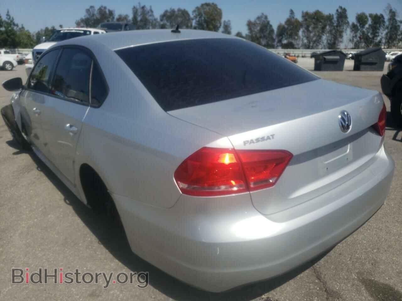2012 VOLKSWAGEN PASSAT - VIN: 1VWAP7A36CC015975 - Фото 3
