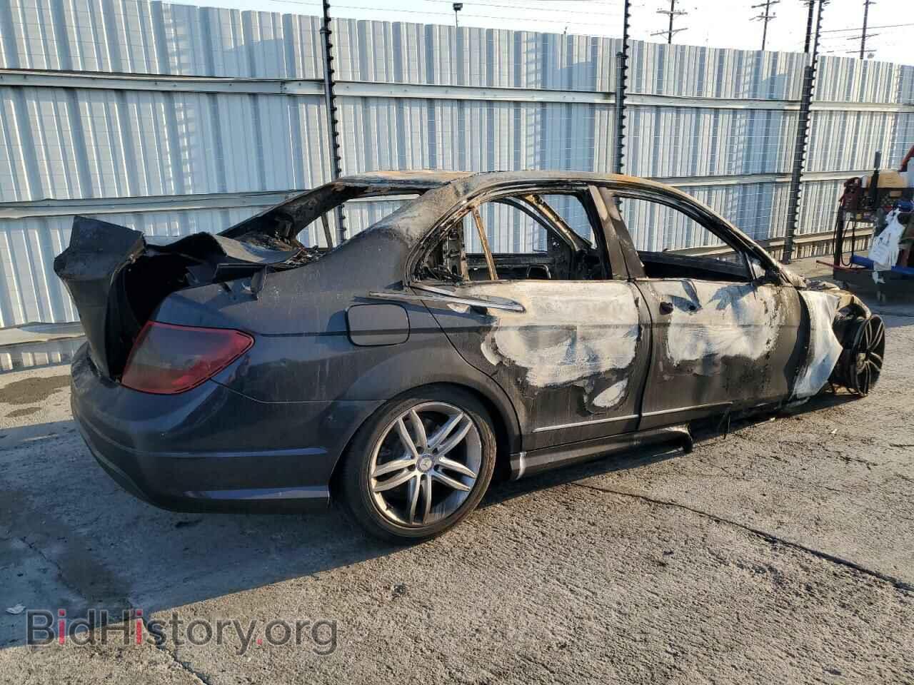 2013 MERCEDES-BENZ C-CLASS - VIN: WDDGF4HB9DA858146 - Фото 3