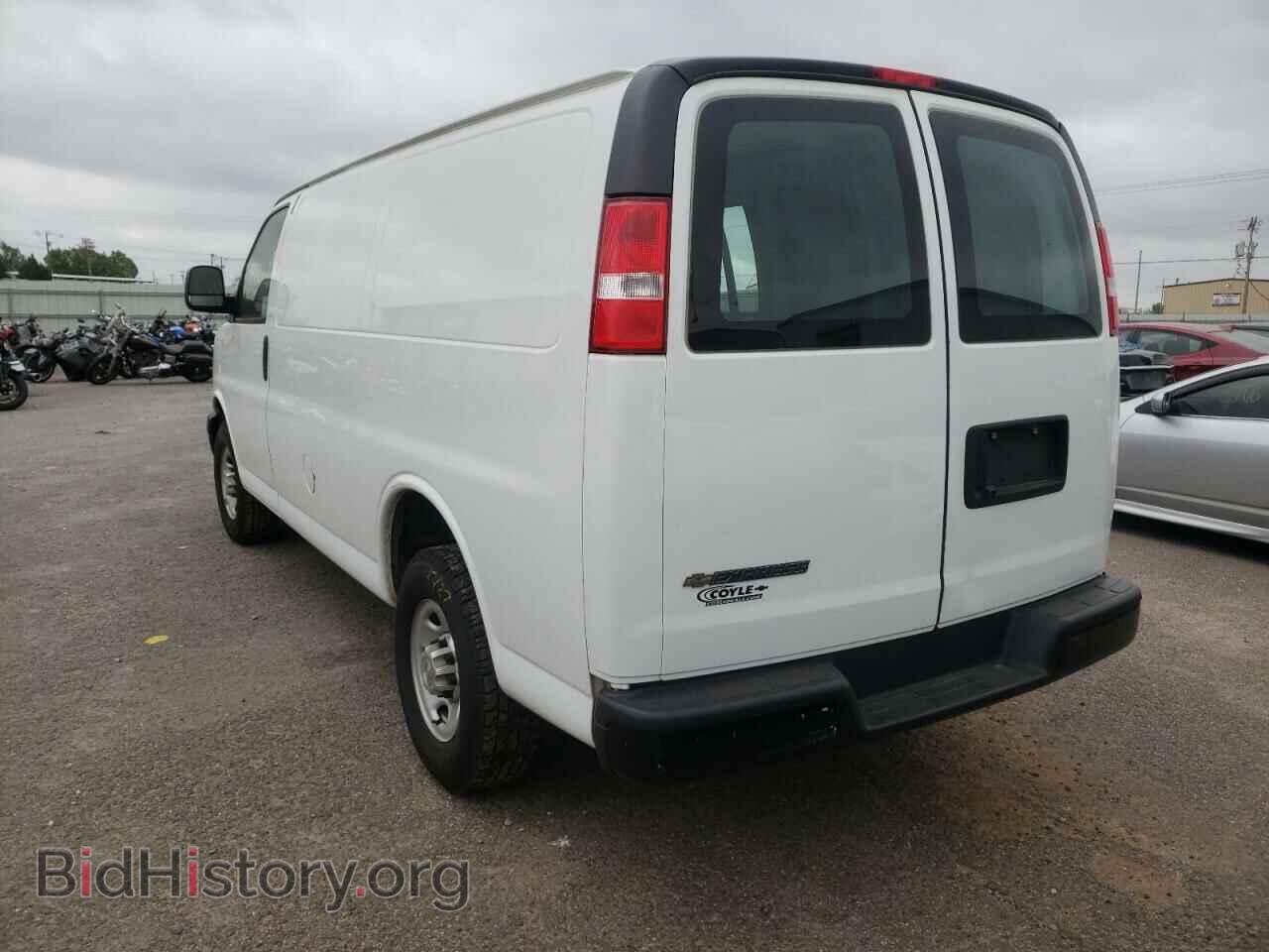 2020 CHEVROLET EXPRESS - VIN: 1GCWGAFP8L1179581 - Фото 3