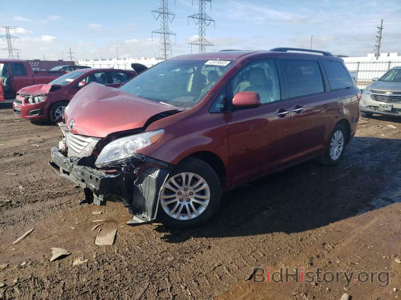 Фотография 5TDYK3DC6GS756751 - TOYOTA SIENNA 2016