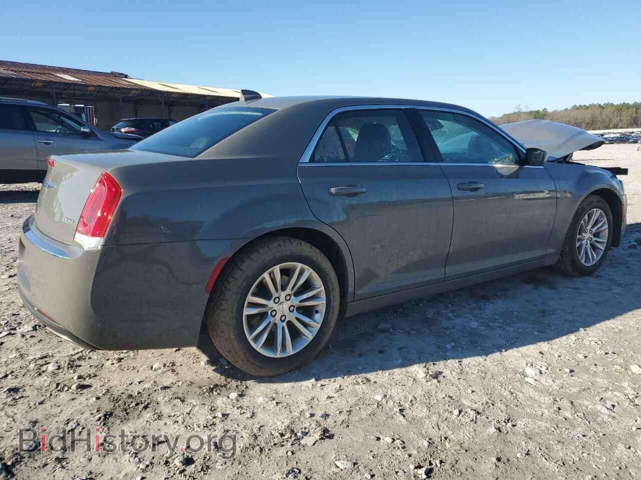 2019 CHRYSLER 300 - VIN: 2C3CCAAG7KH548053 - Фото 3