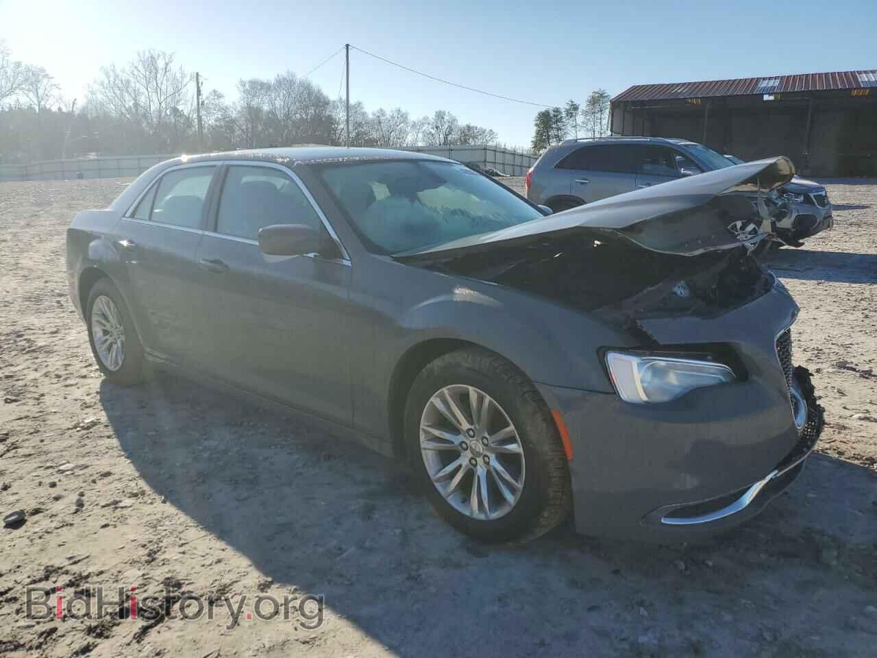 2019 CHRYSLER 300 - VIN: 2C3CCAAG7KH548053 - Фото 4