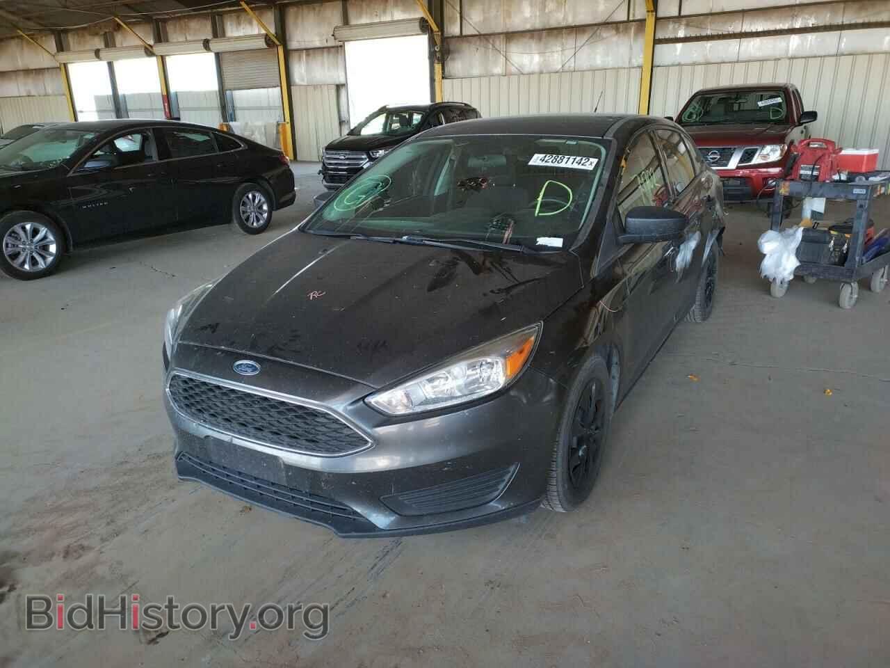 2018 FORD FOCUS - VIN: 1FADP3E26JL205384 - Фото 2
