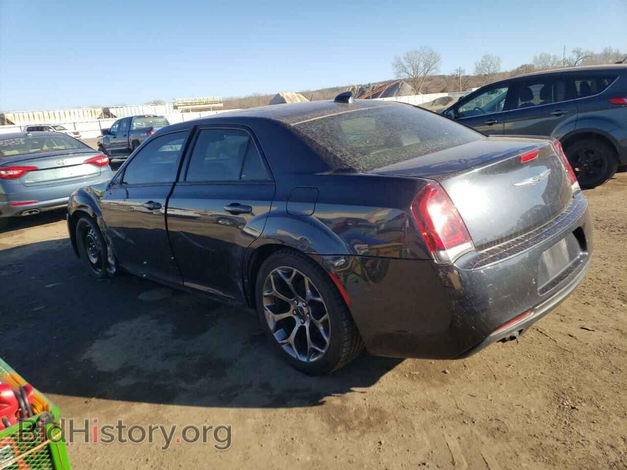 2018 CHRYSLER 300 - VIN: 2C3CCABG9JH291846 - Фото 2
