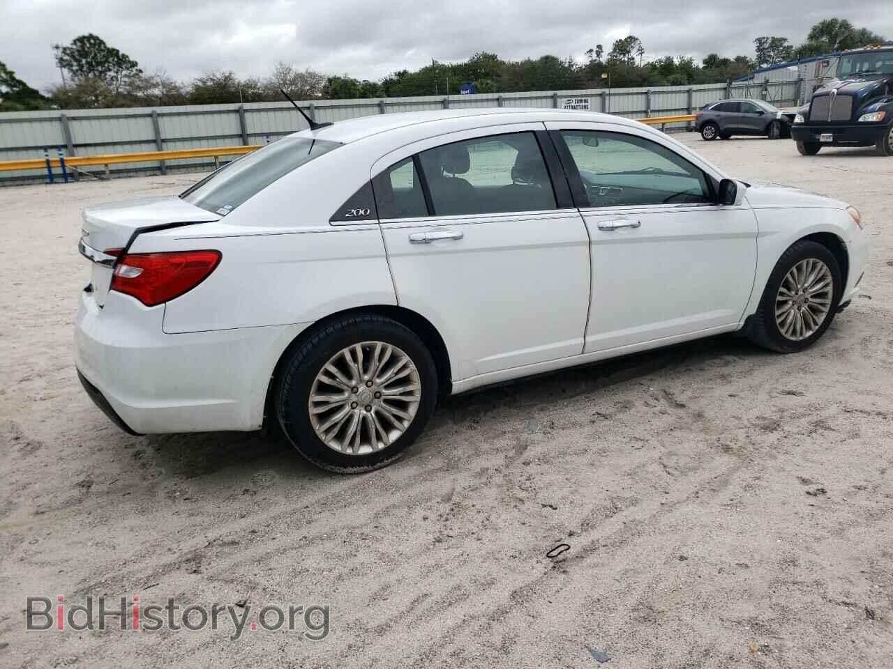 2013 CHRYSLER 200 - VIN: 1C3CCBBB0DN694815 - Фото 3