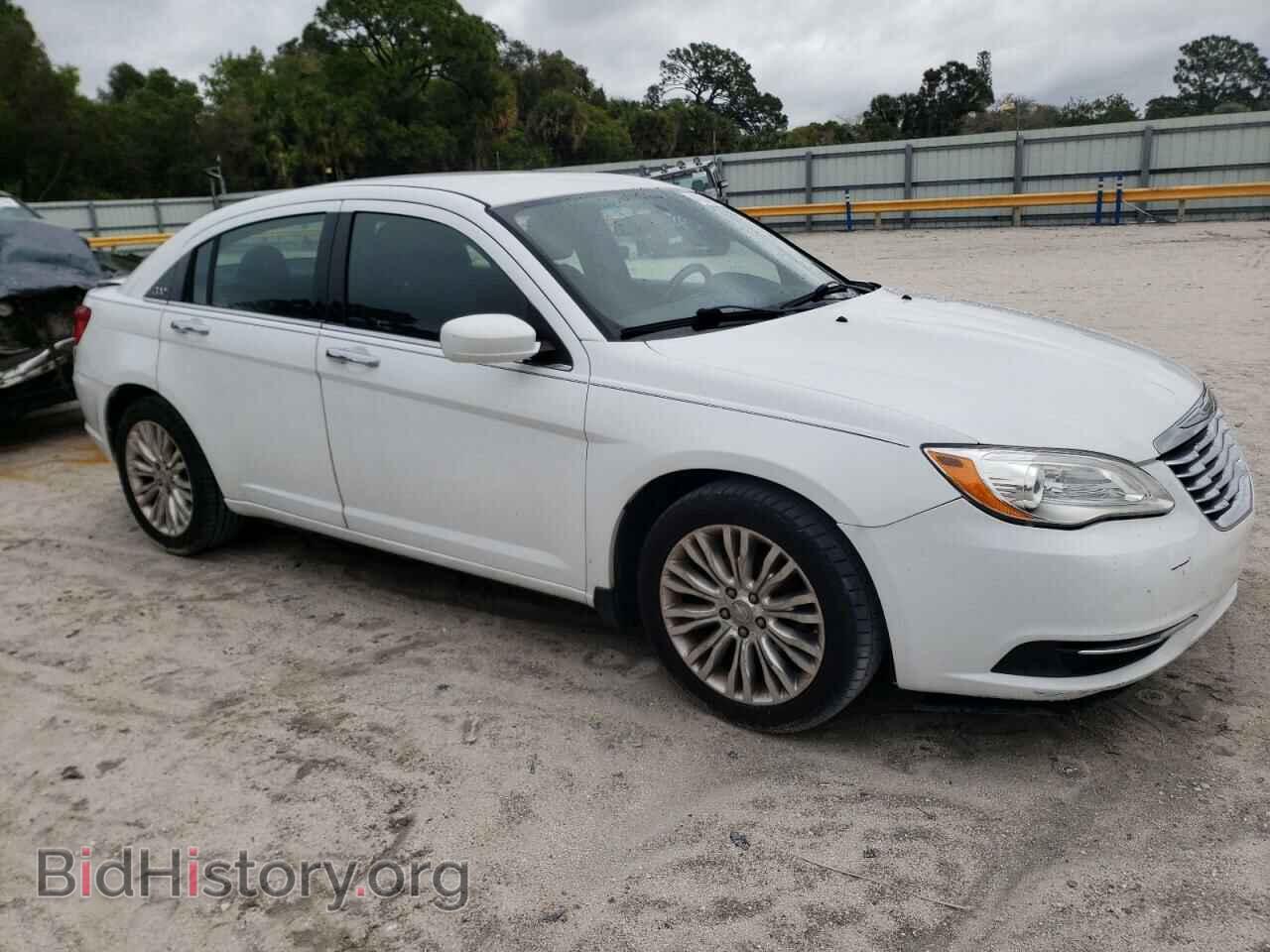 2013 CHRYSLER 200 - VIN: 1C3CCBBB0DN694815 - Фото 4