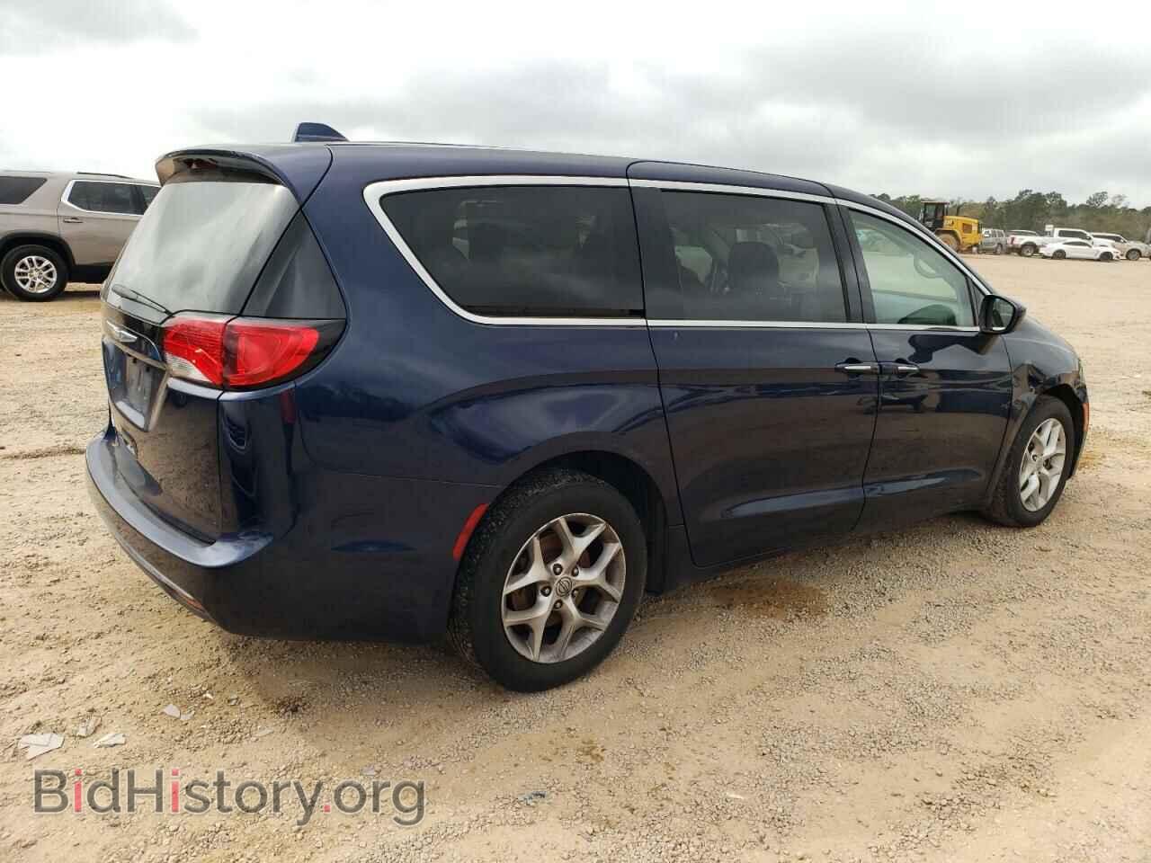 2017 CHRYSLER PACIFICA - VIN: 2C4RC1BGXHR832266 - Photo 3