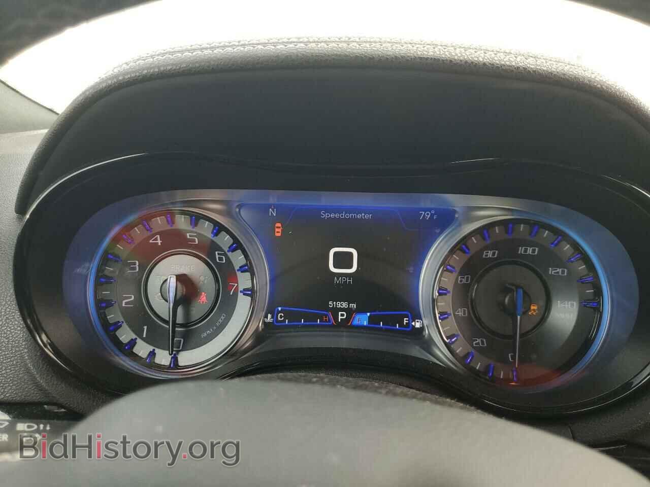 2019 CHRYSLER 300 - VIN: 2C3CCABG6KH693938 - Фото 9